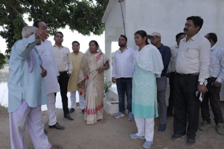 मंत्री श्रीमती संपतिया उइके ने आगजनी से प्रभावित किसानों को मुआवजा राशि देने के निर्देश दिए